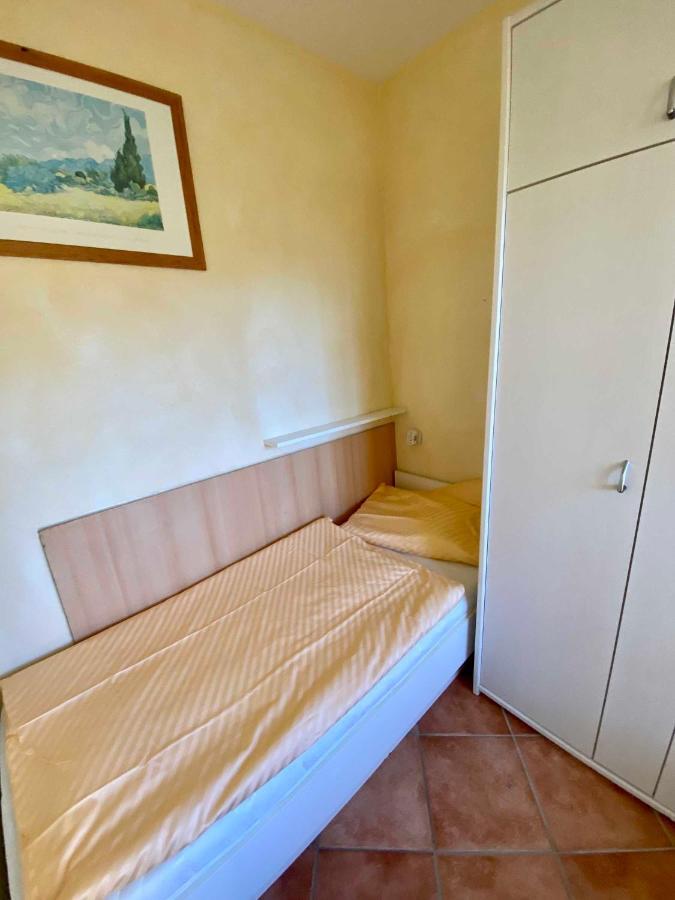 Deb 043 Ferienwohnungen Im Ostseebad Goehren Landhaus Екстериор снимка