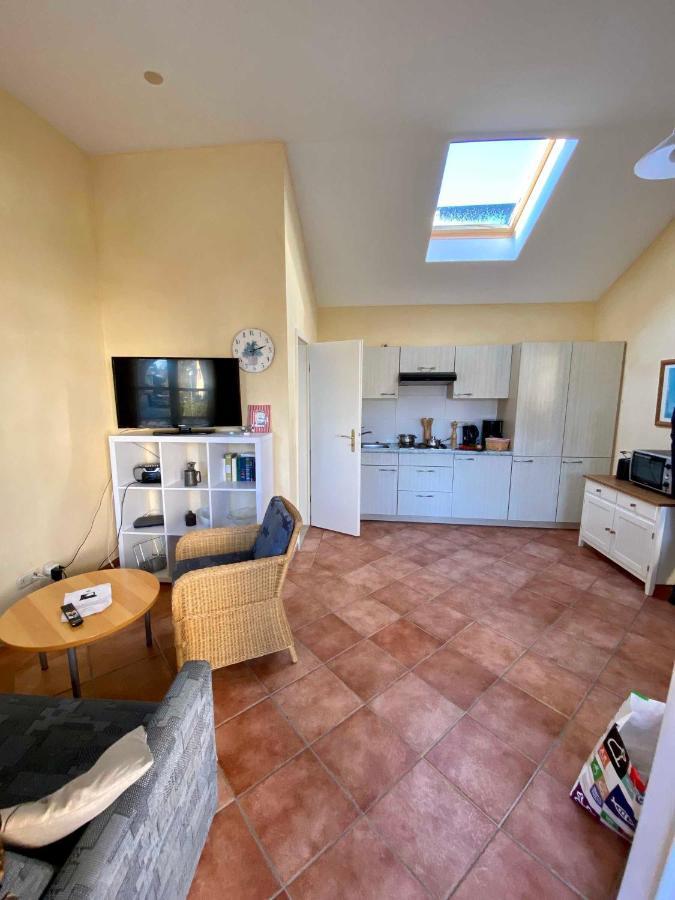 Deb 043 Ferienwohnungen Im Ostseebad Goehren Landhaus Екстериор снимка